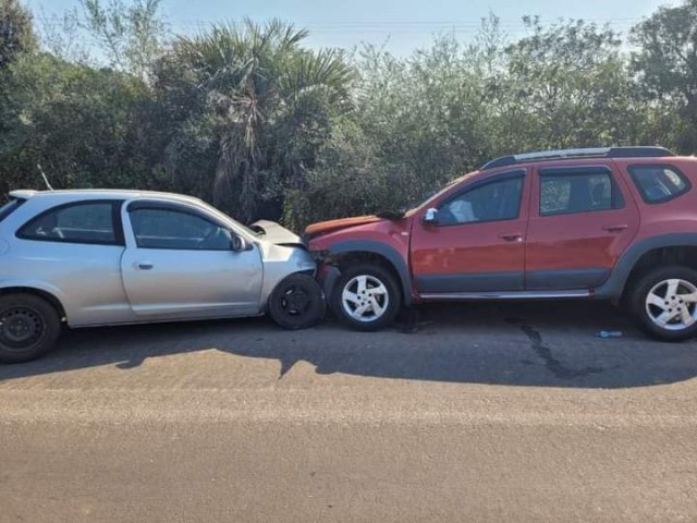 Acidente deixa 7 pessoas feridas 