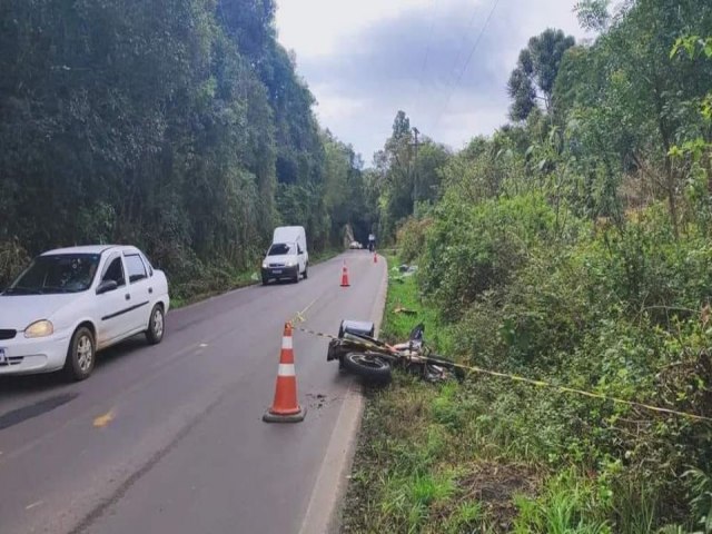 Homem morre aps coliso entre caminhonete e motocicleta na ERS-020 