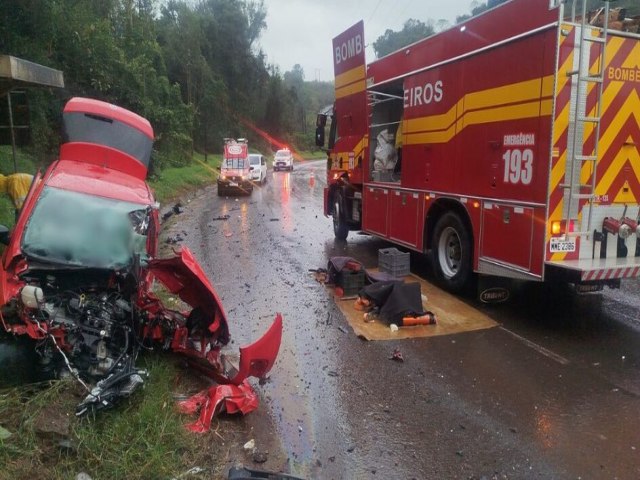 Em 20 minutos, duas mulheres morrem em acidentes distintos na SC-135