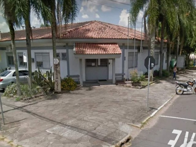 Motorista de Van escolar  preso suspeito se estrupar  criana que levava para aula