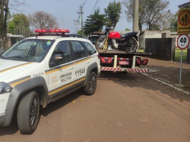 Brigada Militar prende homem com motocicleta de placa clonada