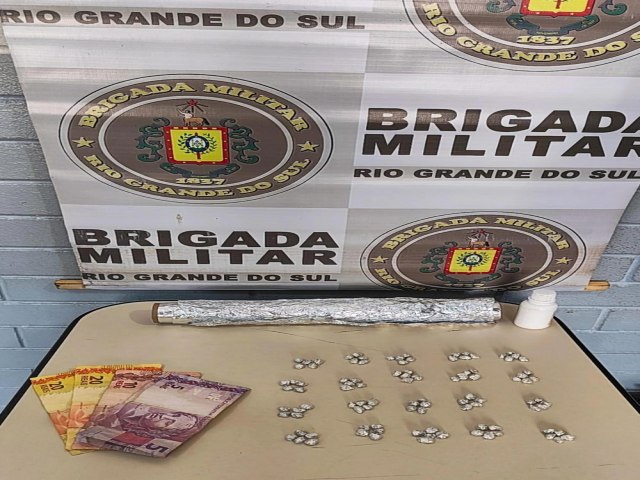 Brigada Militar realiza priso por trfico de drogas em Trs Passos