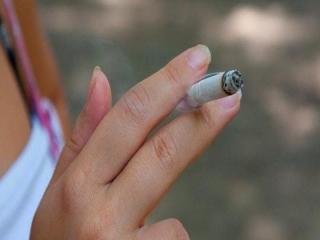 OMS sugere proibir tabaco aos jovens para diminuir a mortalidade