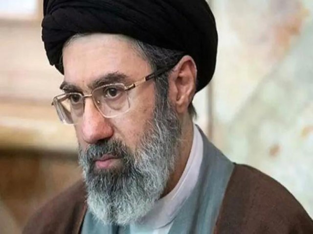 IR� - Filho do aiatol� Ali Khamenei, Mojtaba Khamenei � escolhido como novo l�der supremo do pa�s