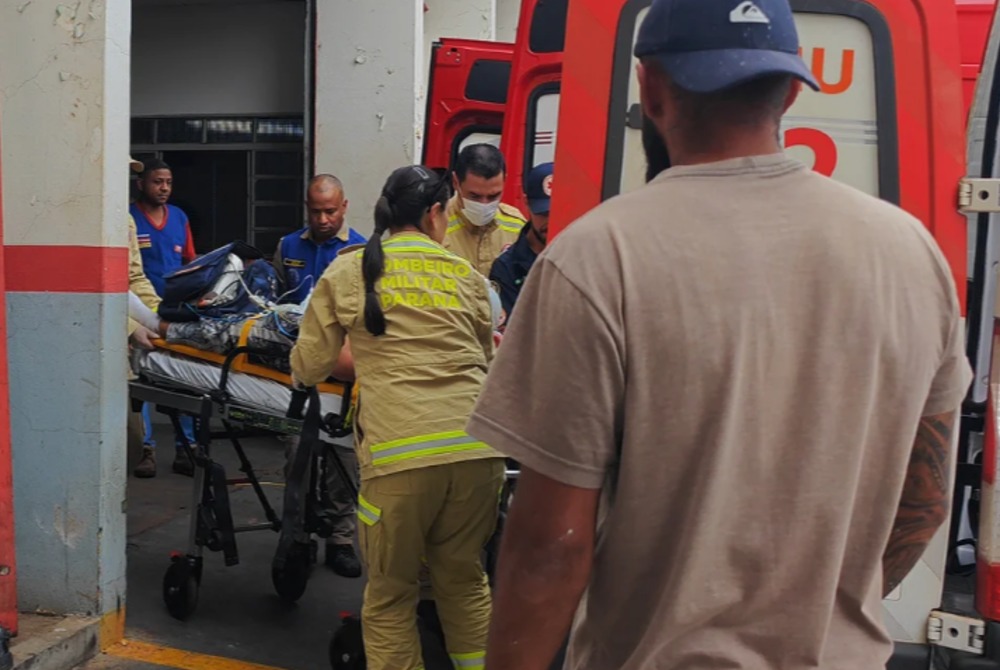 Pintor cai de altura em obra na Avenida Roberto Concei��o, em Camb�