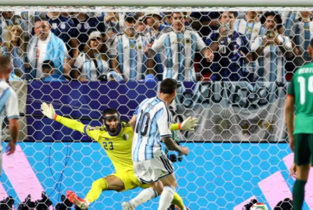 Lionel Messi maior artilheiro da hist�ria da competi��o em Copas do Mundo.