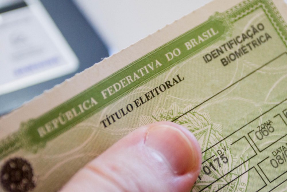 Cerca de 5 milh�es de brasileiros podem ter t�tulo de eleitor cancelado.