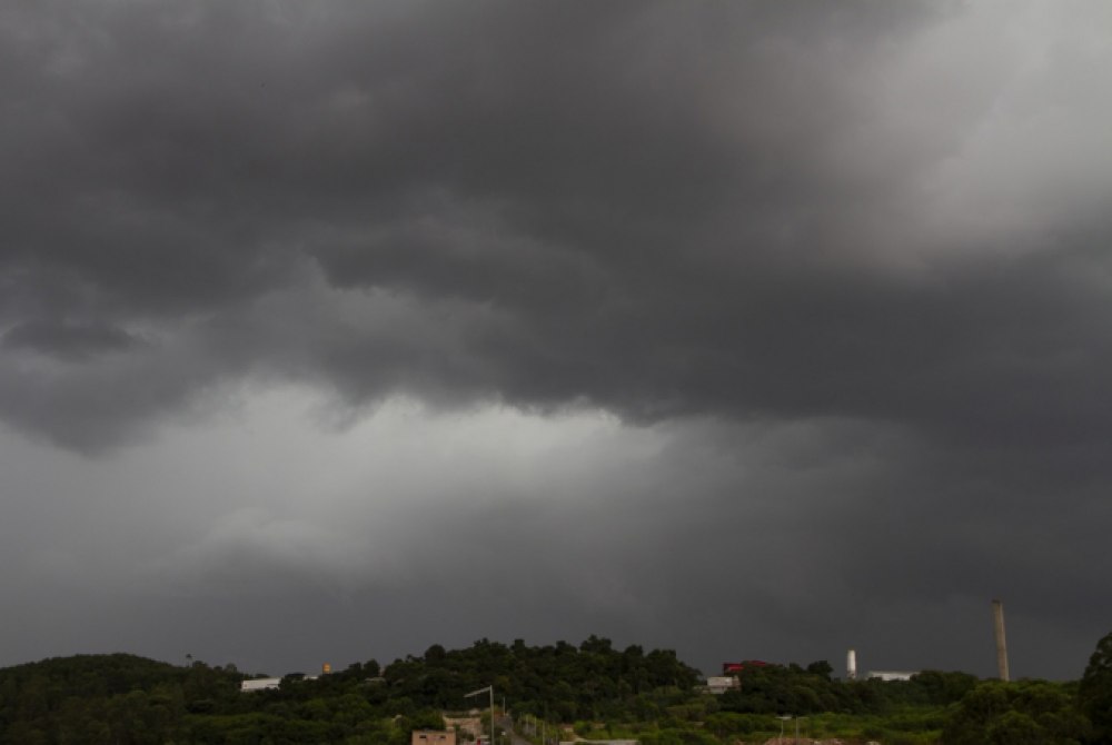Chuva volumosa pode atingir S�o Paulo nesta sexta-feira.