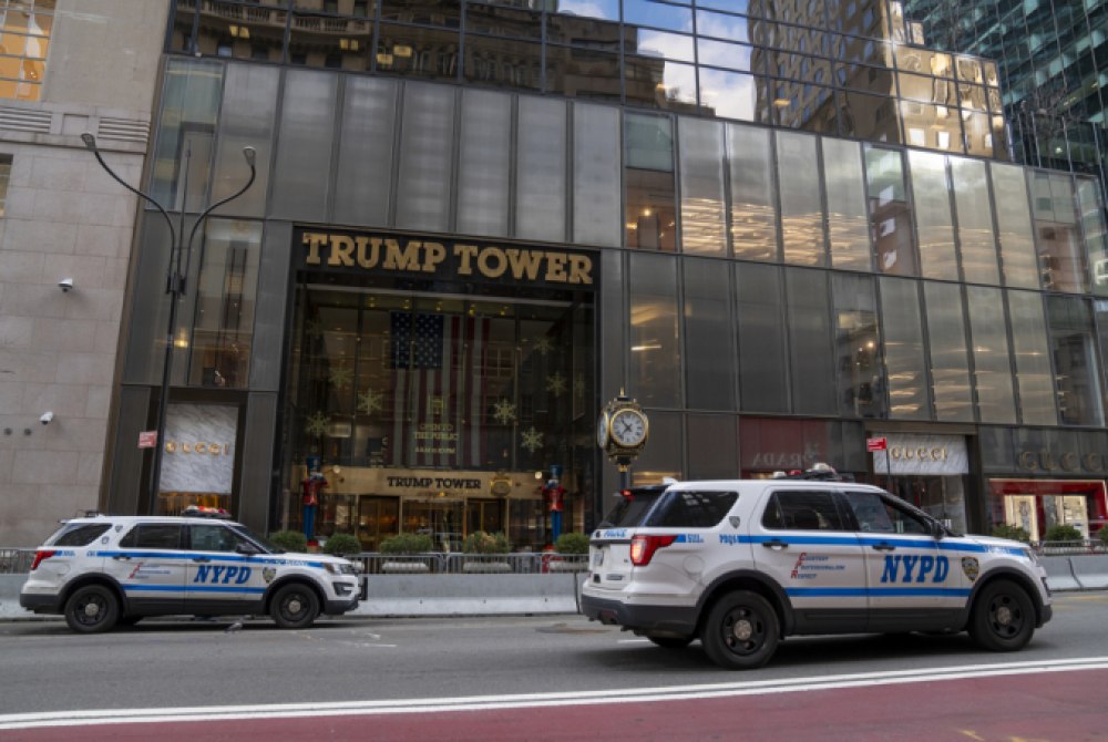 AGU monitora a��es de empresas de Trump contra Moraes.