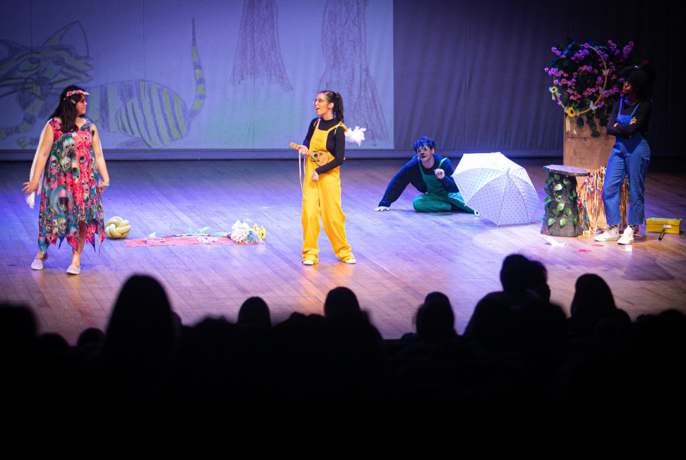 Adamastor oferece mostra de teatro com recorte de trabalhos de crian�as, jovens e adultos.