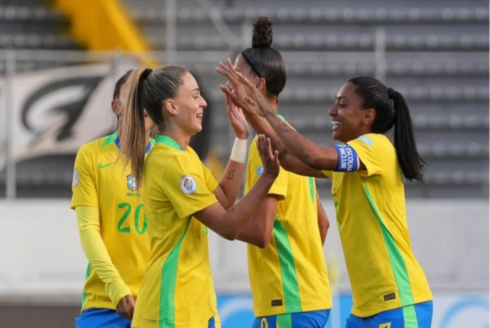 Com hat-trick de Kerolin, Brasil vence Bol�via por 6 a 0 na Copa Am�rica feminina.