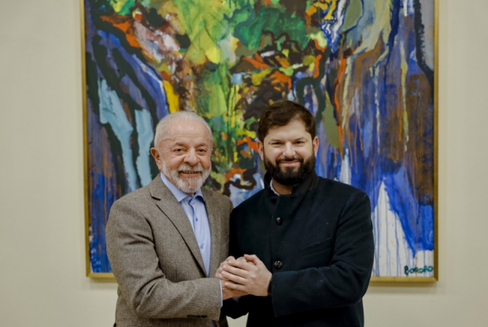 Gabriel Boric recebe l�deres de esquerda no Chile em meio � tens�o comercial entre o Brasil e os EUA.