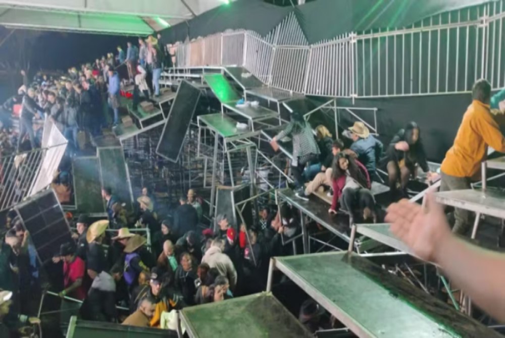 Arquibancada despenca e deixa 60 feridos em rodeio em Eldorado (SP).