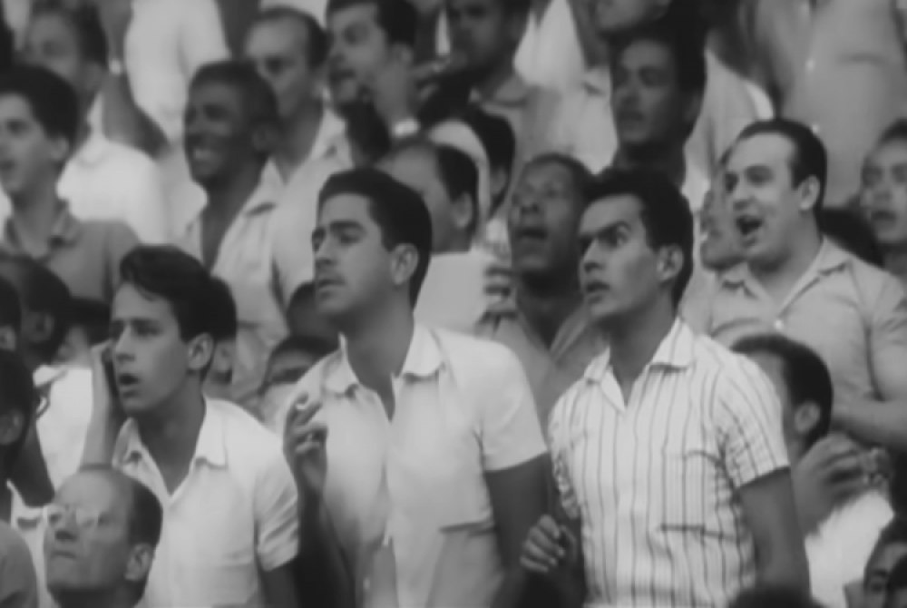 Na Copa de 1950, o h�bito de ouvir r�dio nos est�dios ainda n�o existia.