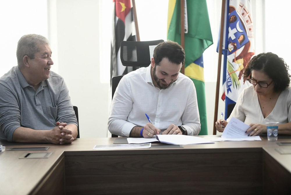 Prefeitura de Guarulhos inicia constru��o da UPA Pimentas-Bonsucesso em parceria com a Unisa.