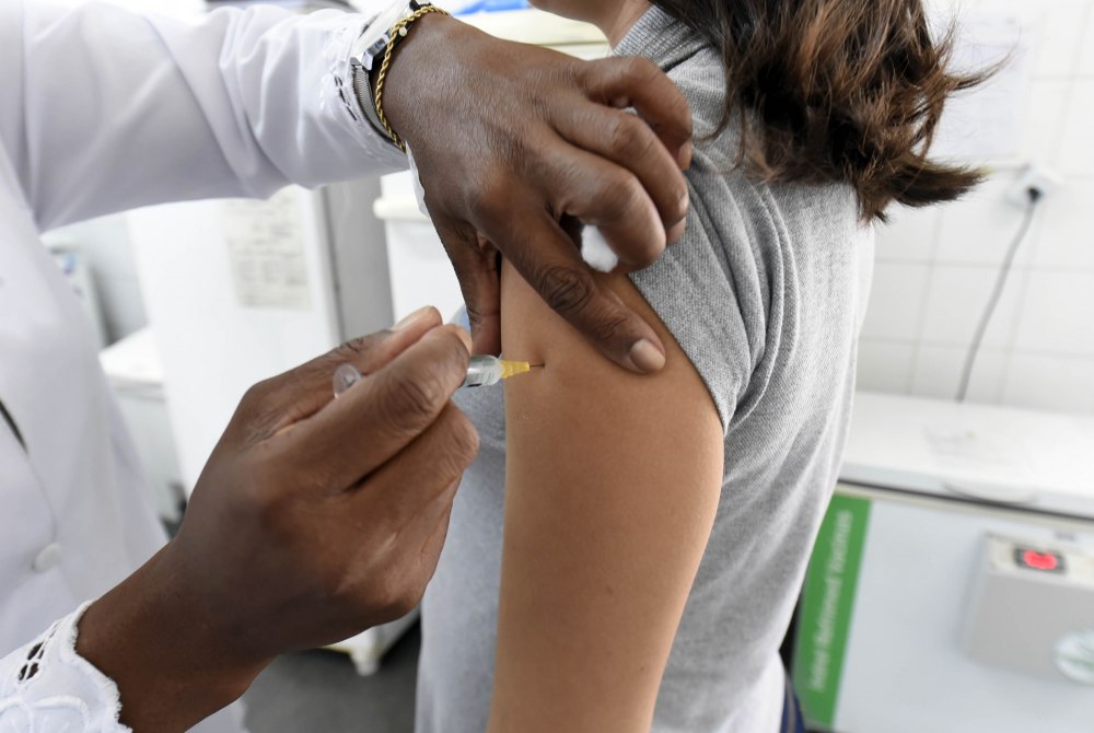 Quatro UBS abrem neste s�bado com vacina��o contra HPV e servi�os de rotina.
