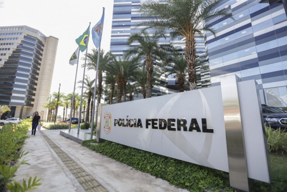 PF investiga adultera��o de bebidas com metanol ap�s mortes em S�o Paulo.