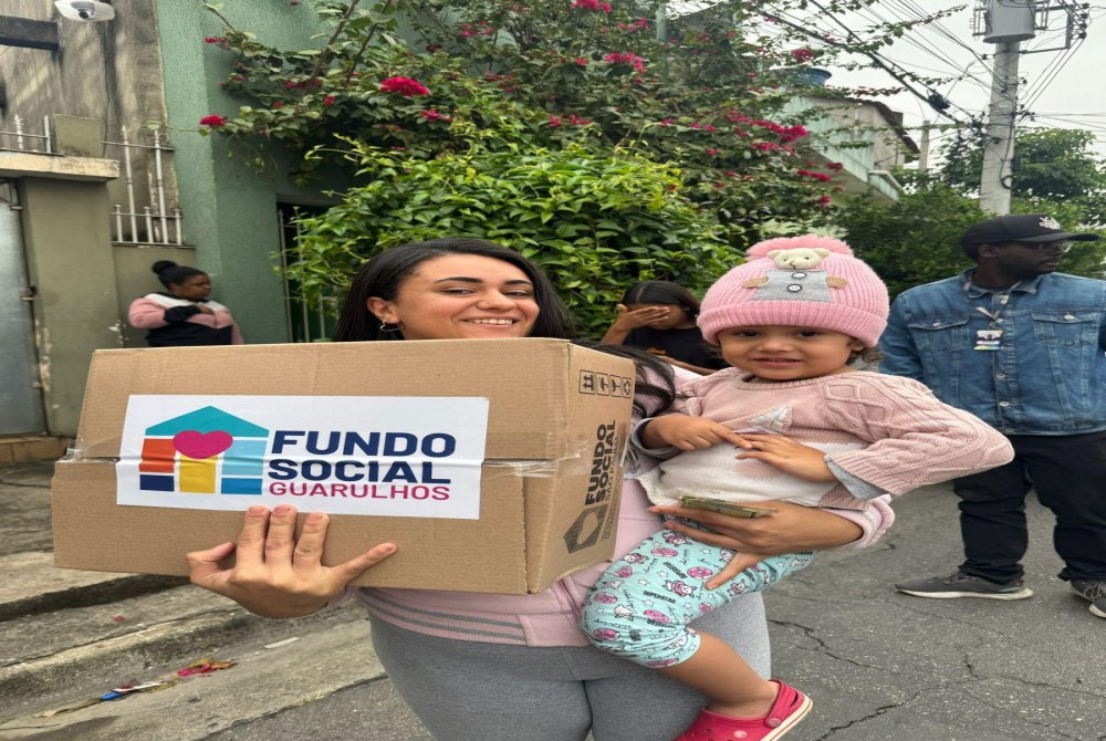 Fundo Social de Guarulhos inicia outubro com entregas em 16 bairros e mais de 400 fam�lias beneficiadas.