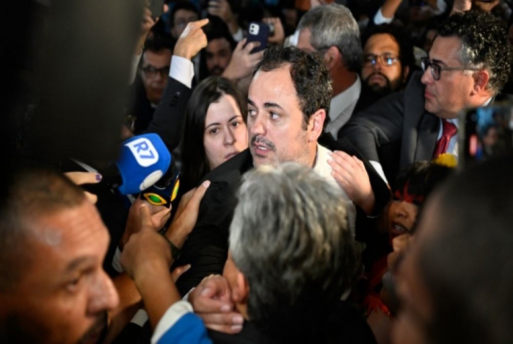 Associa��es criticam expuls�o de jornalistas do plen�rio da C�mara.