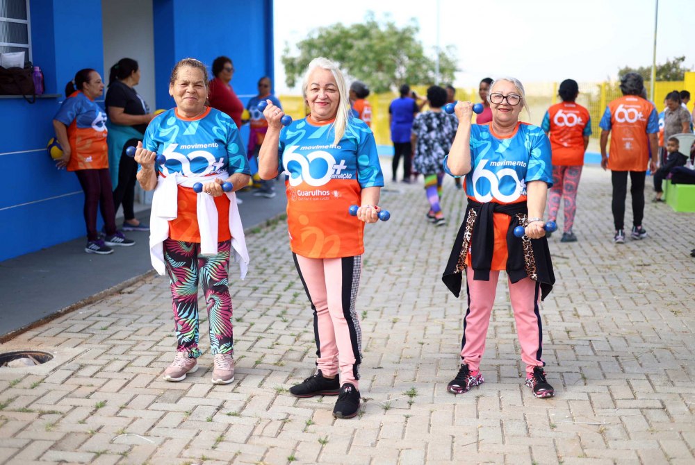 Prefeitura promove Festa de Natal Ativa��o 60+ para idosos no CEU Bonsucesso.