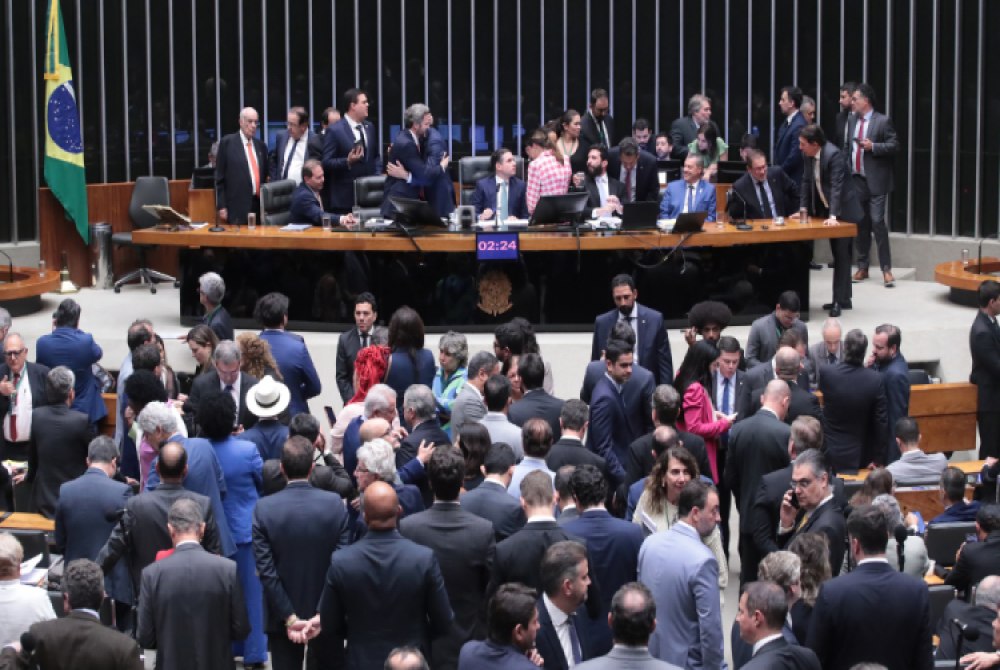 C�mara aprova reda��o final de projeto que regulamenta reforma tribut�ria.