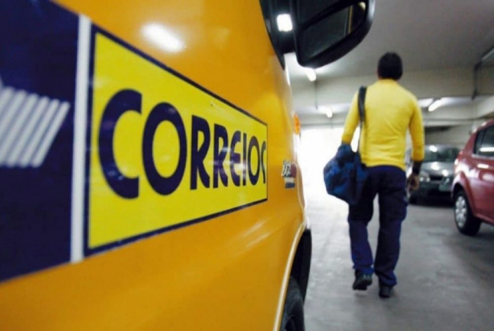 Trabalhadores dos Correios iniciam paralisa��o em nove Estados.