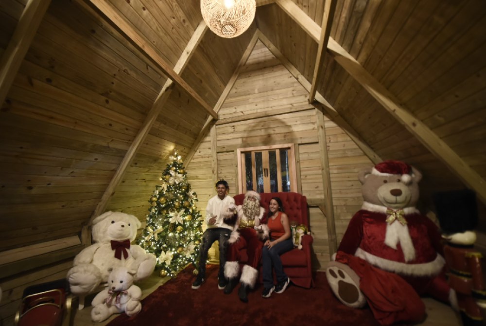 Natal no Bosque Maia ter� duas �rvores gigantes e a maior Casa do Papai Noel da hist�ria.