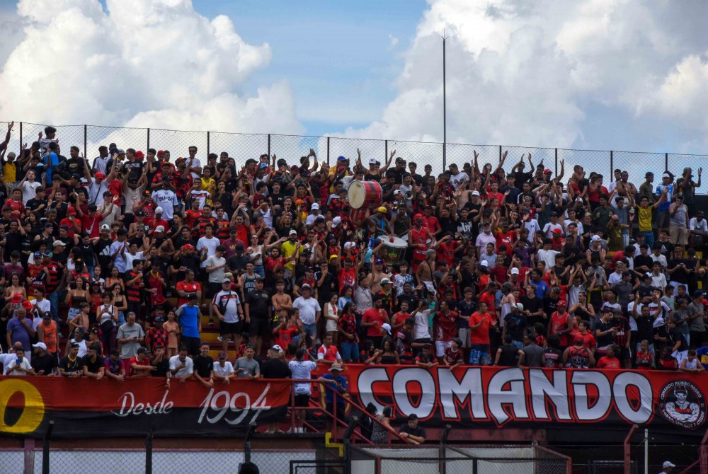Flamengo de Guarulhos tem jogo decisivo pela Copinha nesta ter�a-feira.