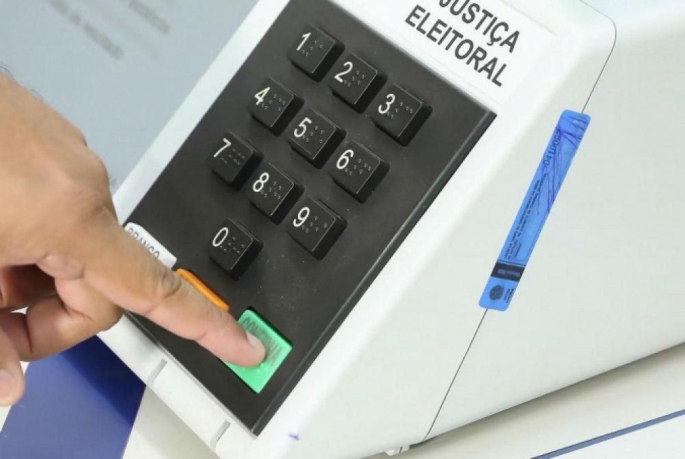 Eleitorado cresce e Brasil tem 155,38 milh�es de pessoas aptas a votar em 2026.