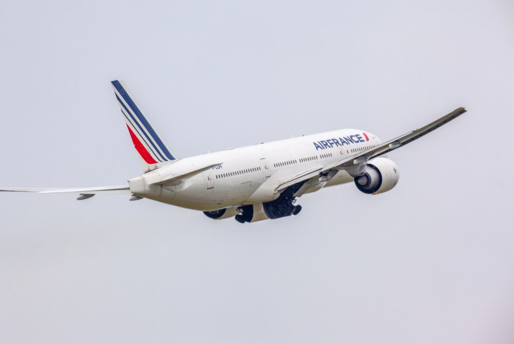 Fam�lia baiana � expulsa de voo da Air France em Paris.