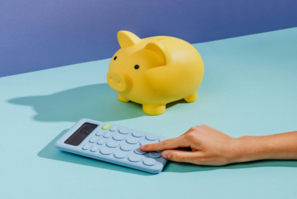 Como come�ar a investir do zero: um guia seguro com pouco dinheiro.
