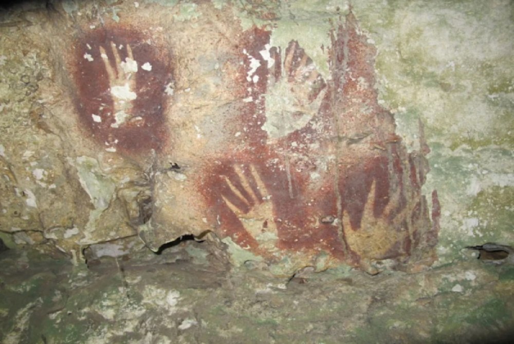 Arte rupestre mais antiga do mundo � encontrada na Indon�sia.