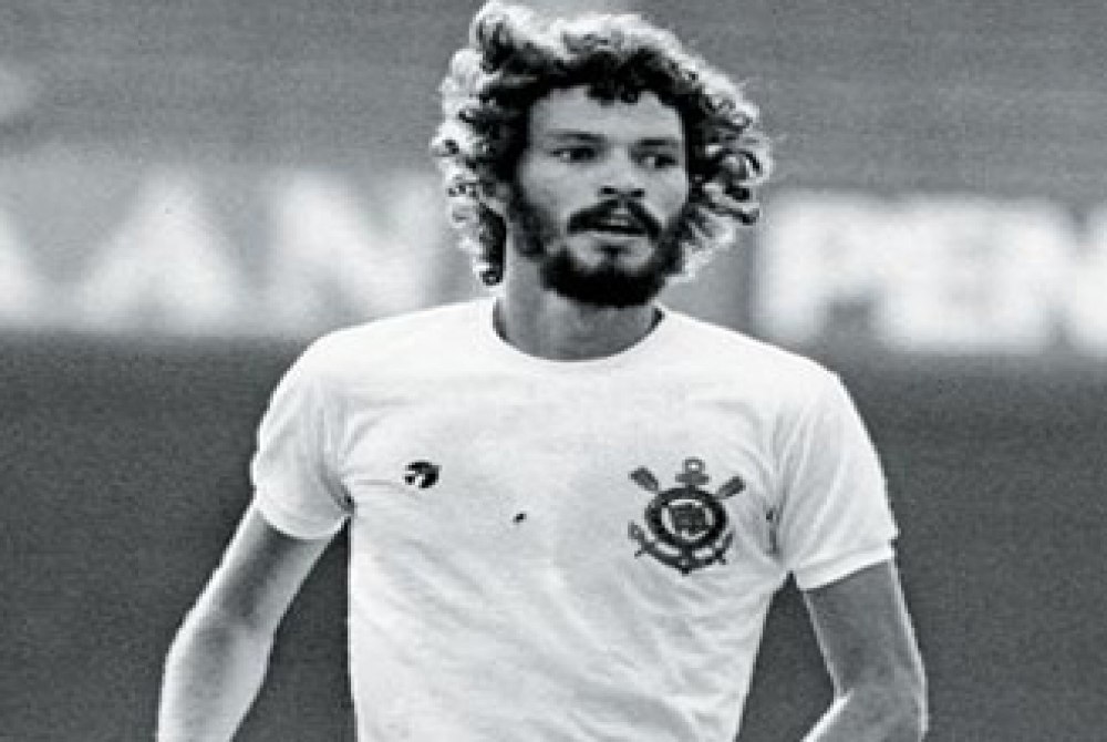 S�crates, que completaria hoje 72 anos, formou uma dupla hist�rica com Palinha.