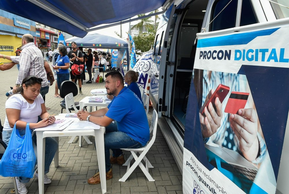 Procon Guarulhos leva atendimento itinerante ao cal�ad�o da Dom Pedro II nesta sexta-feira.