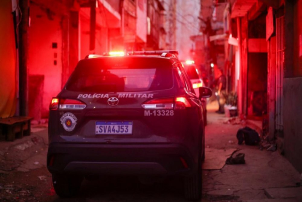 Mais de 10 s�o presos em opera��o no centro de SP contra quebra-vidros.