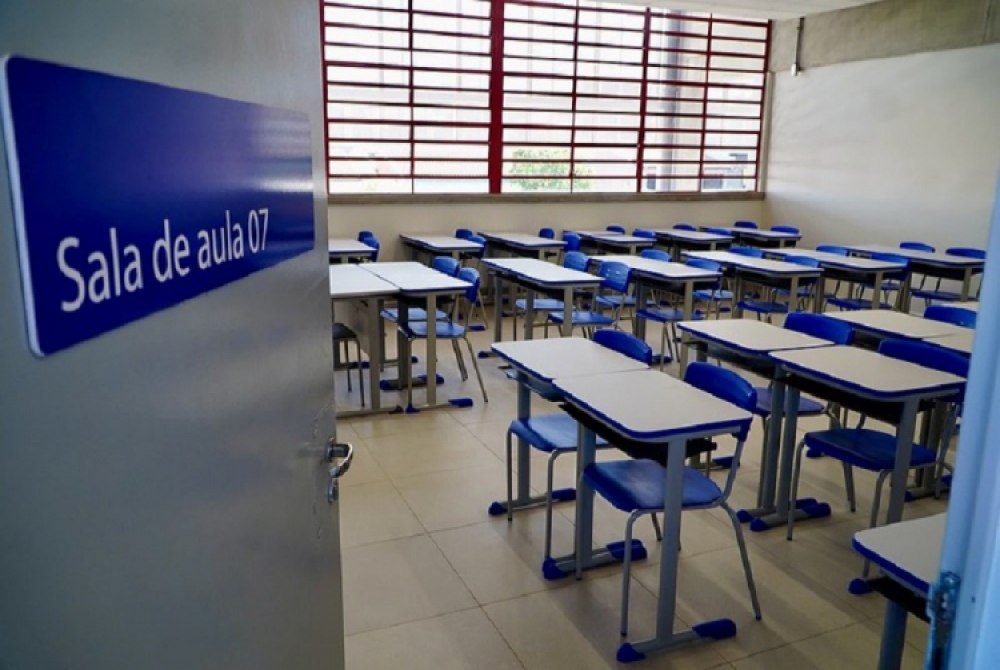 Professores de S�o Paulo anunciam greve de dois dias.
