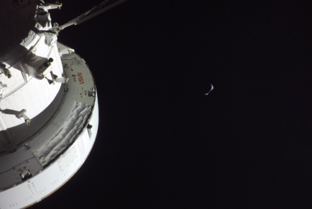 Nasa divulga novas fotos da Terra e da Lua capturadas durante Artemis II.