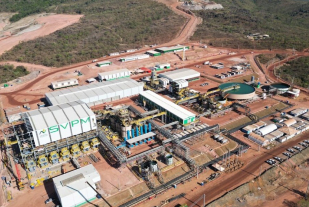 Empresa dos EUA compra mineradora brasileira de terras raras por US$ 2,8 bilhões. Empresa dos EUA compra mineradora brasileira de terras raras por US$ 2,8 bilhões.