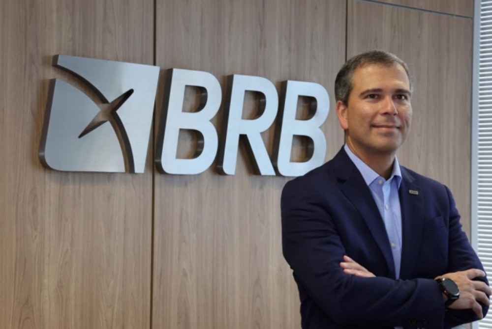 Fux acompanha Mendonça e vota para manter ex-presidente do BRB preso. Fux acompanha Mendonça e vota para manter ex-presidente do BRB preso.