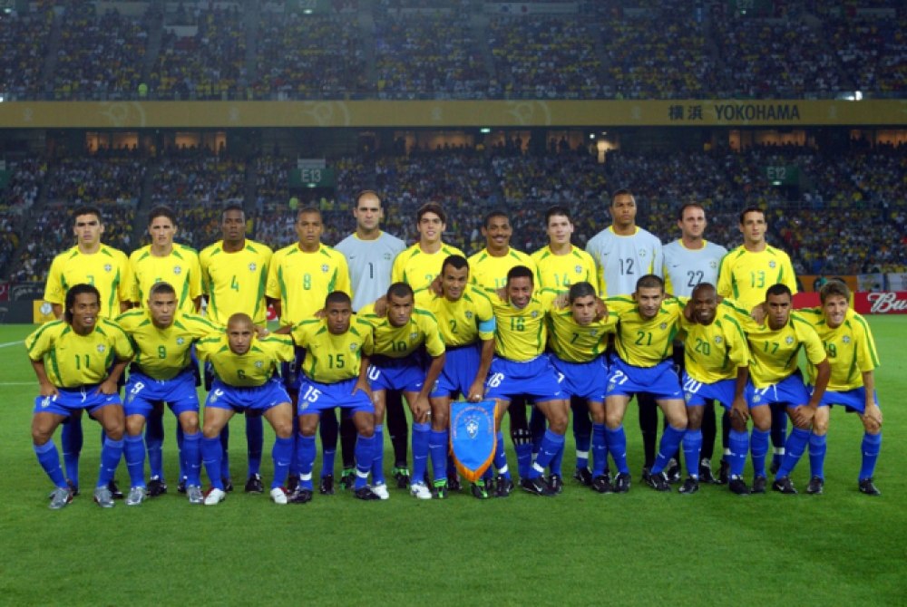 Aos 44 anos, Kak�, mascote da conquista do penta, reverencia a ?Fam�lia Scolari?