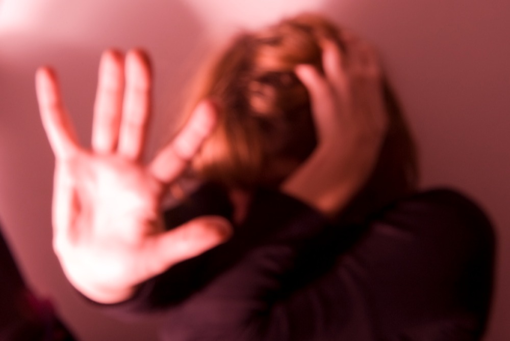 Justi�a da Su�cia pede 10 anos de pris�o a acusado de prostituir esposa com 120 homens.
