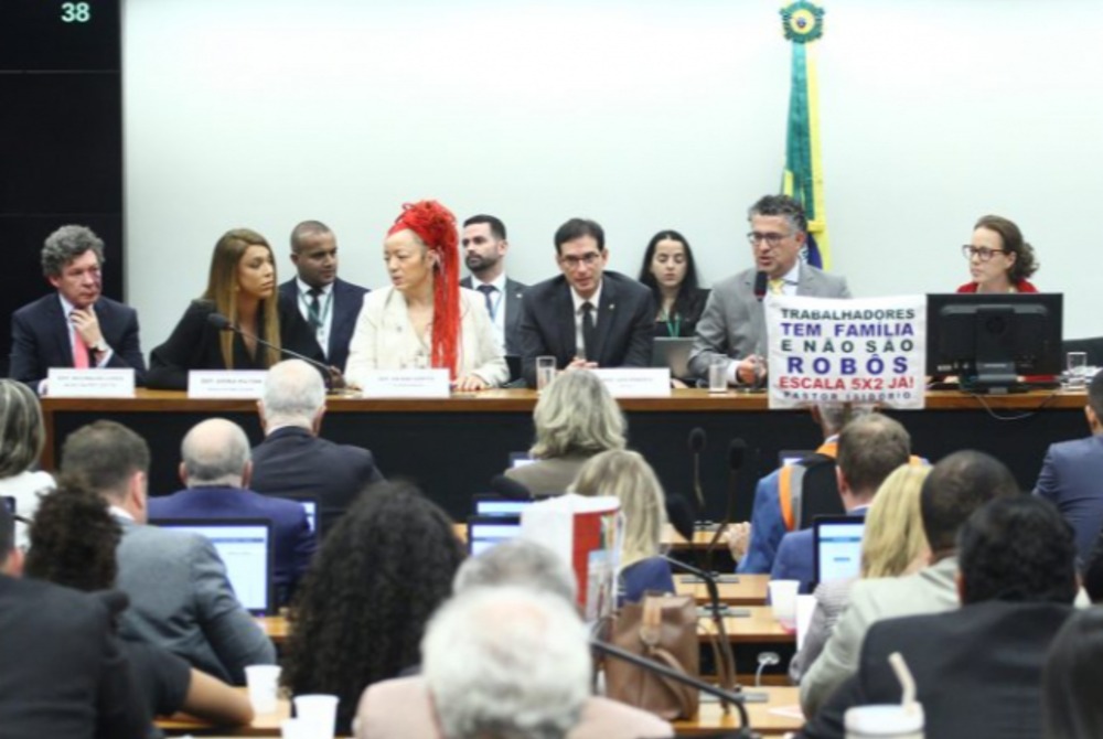Fim da escala 6�1: comiss�o especial da C�mara vota parecer sobre PEC nesta quarta-feira.