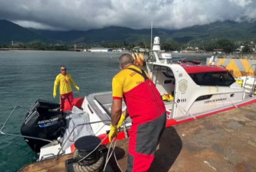 Corpo achado em Ilhabela é de jovem que sumiu em moto aquática, afirma Marinha. Corpo achado em Ilhabela é de jovem que sumiu em moto aquática, afirma Marinha.
