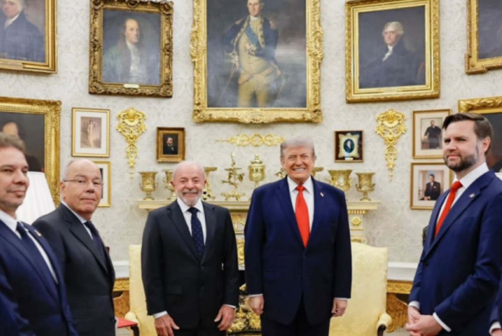 Brasil sofre mais um rev�s ap�s governo Trump propor nova tarifa por trabalho for�ado.