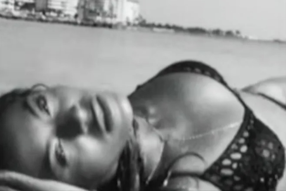 Beyonc� lan�a ?Morning Dew (Donk)?, m�sica ?guardada? h� 13 anos.