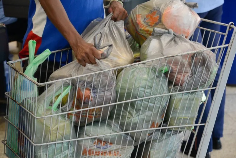 Preço da cesta básica tem alta em 17 capitais em junho; São Paulo lidera como a mais cara. Preço da cesta básica tem alta em 17 capitais em junho; São Paulo lidera como a mais cara.