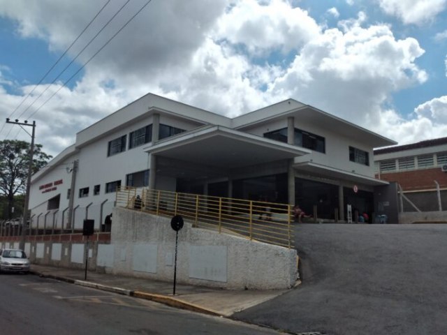 FUNCION�RIA DE BUFFET SOFRE QUEIMADURAS GRAVES AP�S EXPLOS�O DE AQUECEDOR DE ALIMENTOS EM S�O JOS� DO RIO PARDO