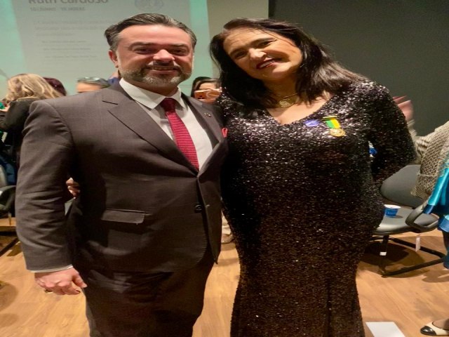 Trajet�ria de combate � viol�ncia feminina rende � delegada Juliana Puccini a Medalha Ruth Cardoso