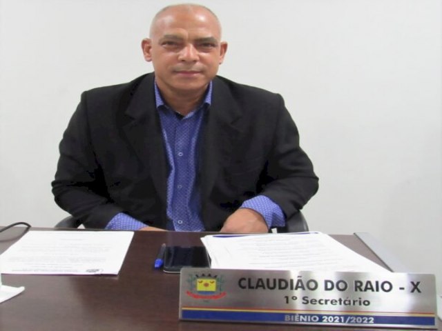 IVINHEMA: Claudião cobrou o patrolamento em entradas vicinais, ruas não pavimentadas e “Operação Tapa-Buracos” em Amandina