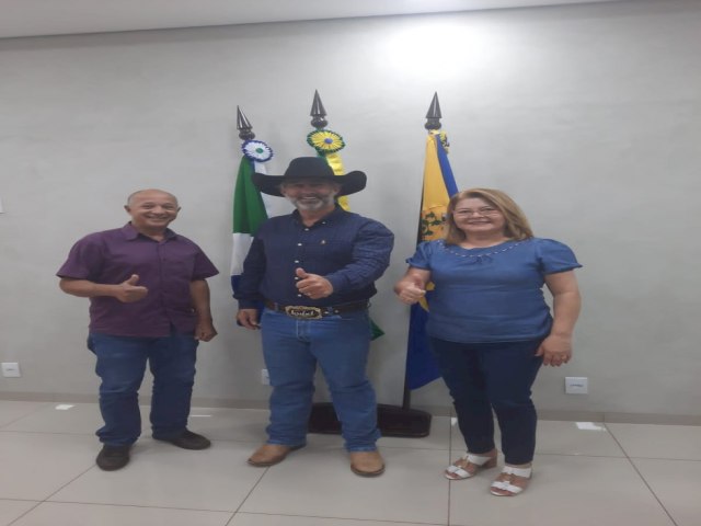Vereadores Gersinho da Saúde e Ivonete Mendonça solicitam mudança de horário de funcionamento órgãos municipais em Ivinhema